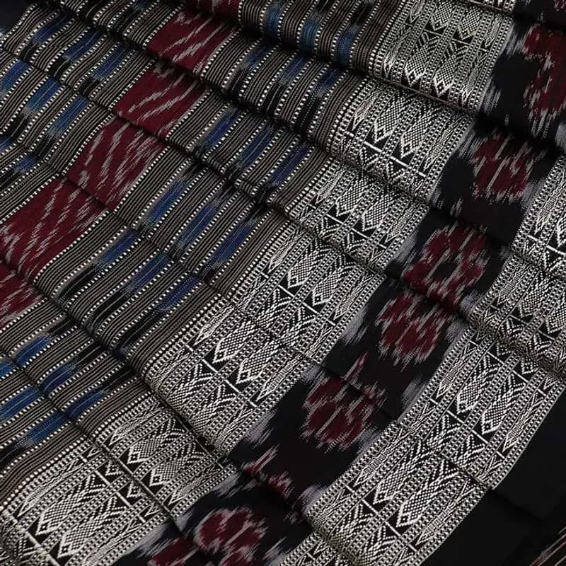 Sambalpuri Ikkat Silk Saree view 1