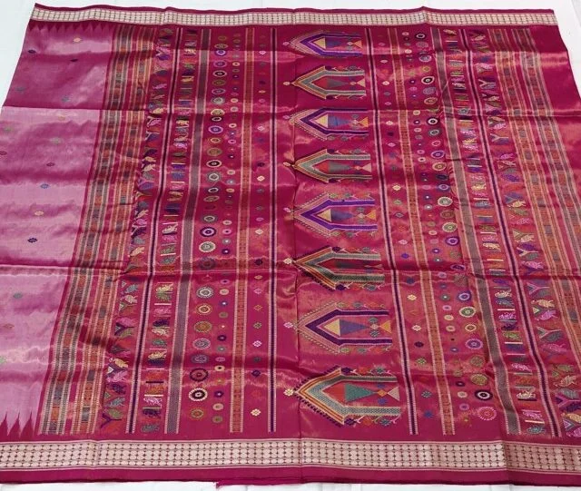 Dolabedi Bubblegum Pink Tissue Silk Saree view 2