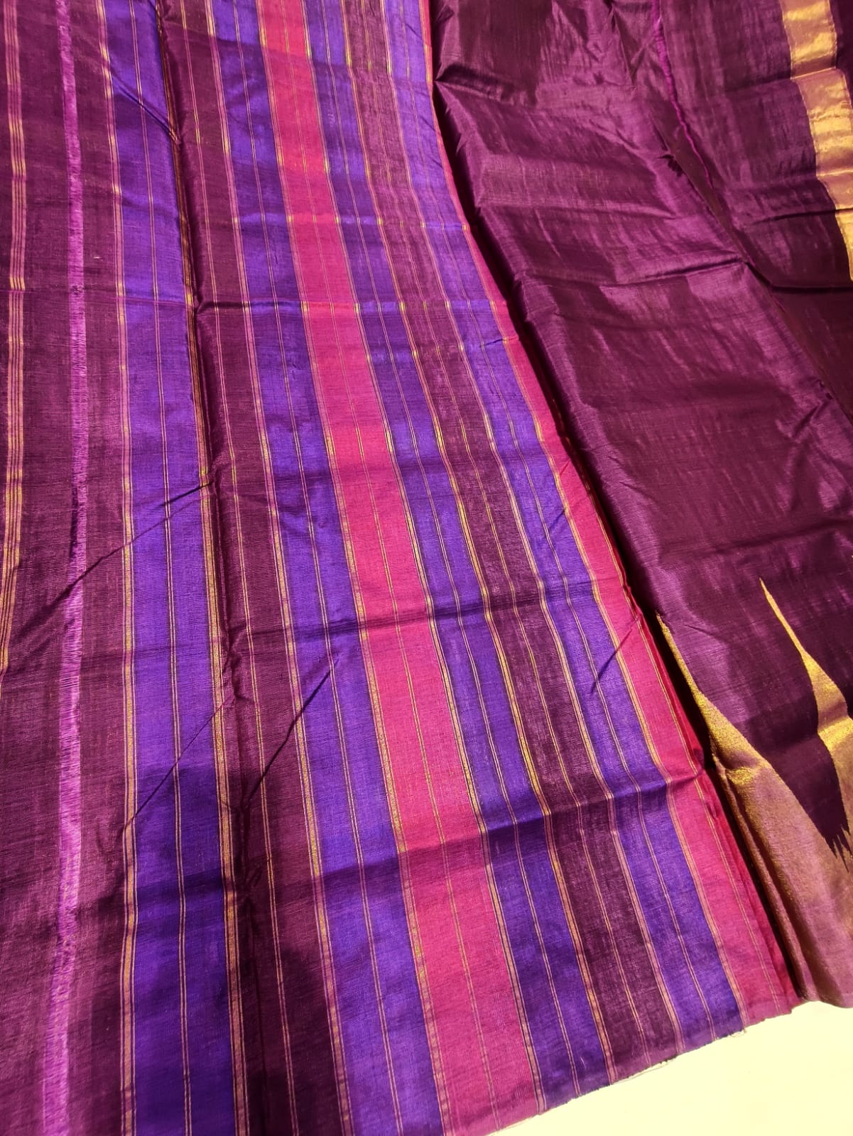 Sambalpuri Handloom Phodakumbha Tusser and Pallu Tissue Silk Saree with Blouse Piece Maroon Color